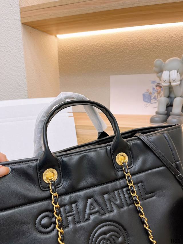 Chanel Deauville Em Couro Preta Italiana Bag - Black