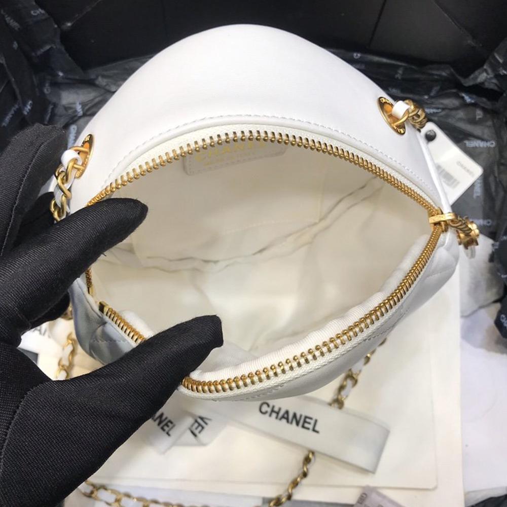 Chanel Runway White Lambskin Leather Diamond Cut Bag Gold Chain