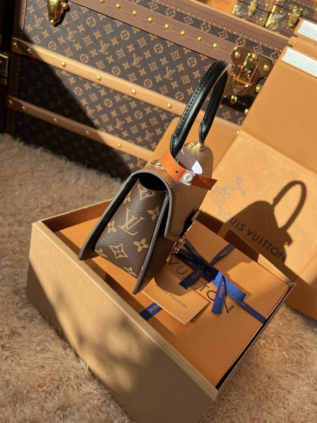 LV Pochette Metis Monogram Reverse Canvas Handle Crossbody Bag with Leather Trim and Shoulder Strap