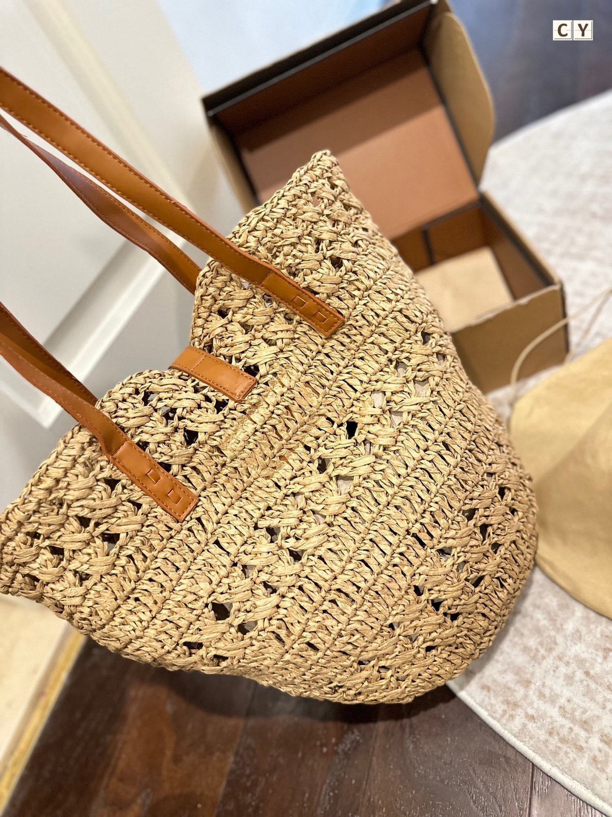 YSL Panier Medium in Raffia and Vegetable-Tanned Leather Tote Bag - Yellow