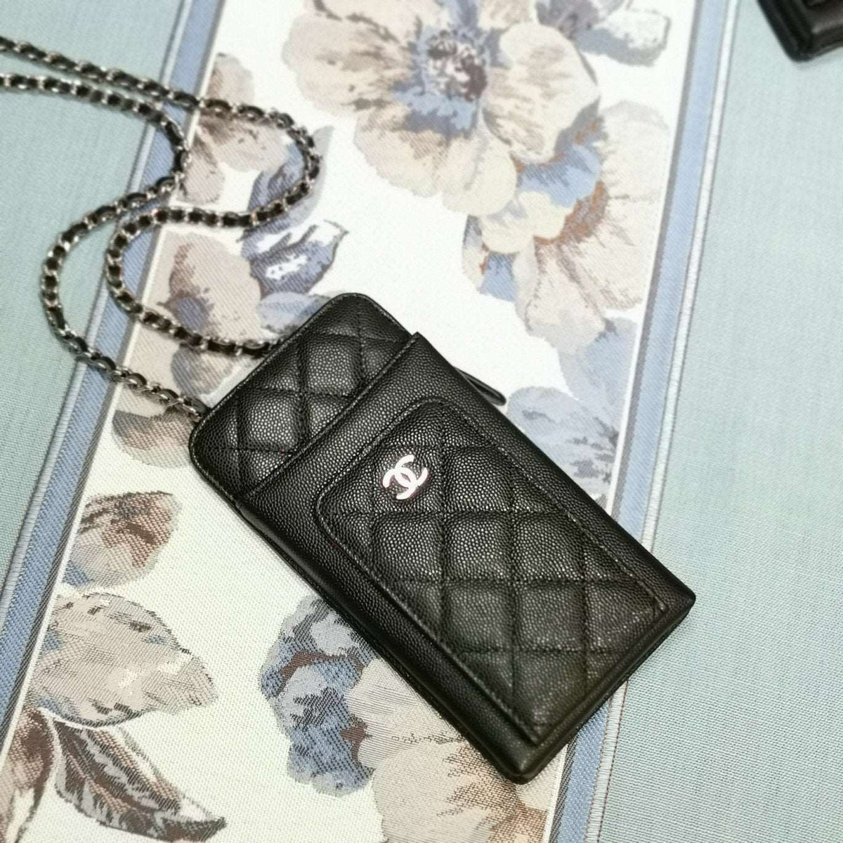 Chanel Quilted CC Phone Holder Wallet - Metallic Ivory
