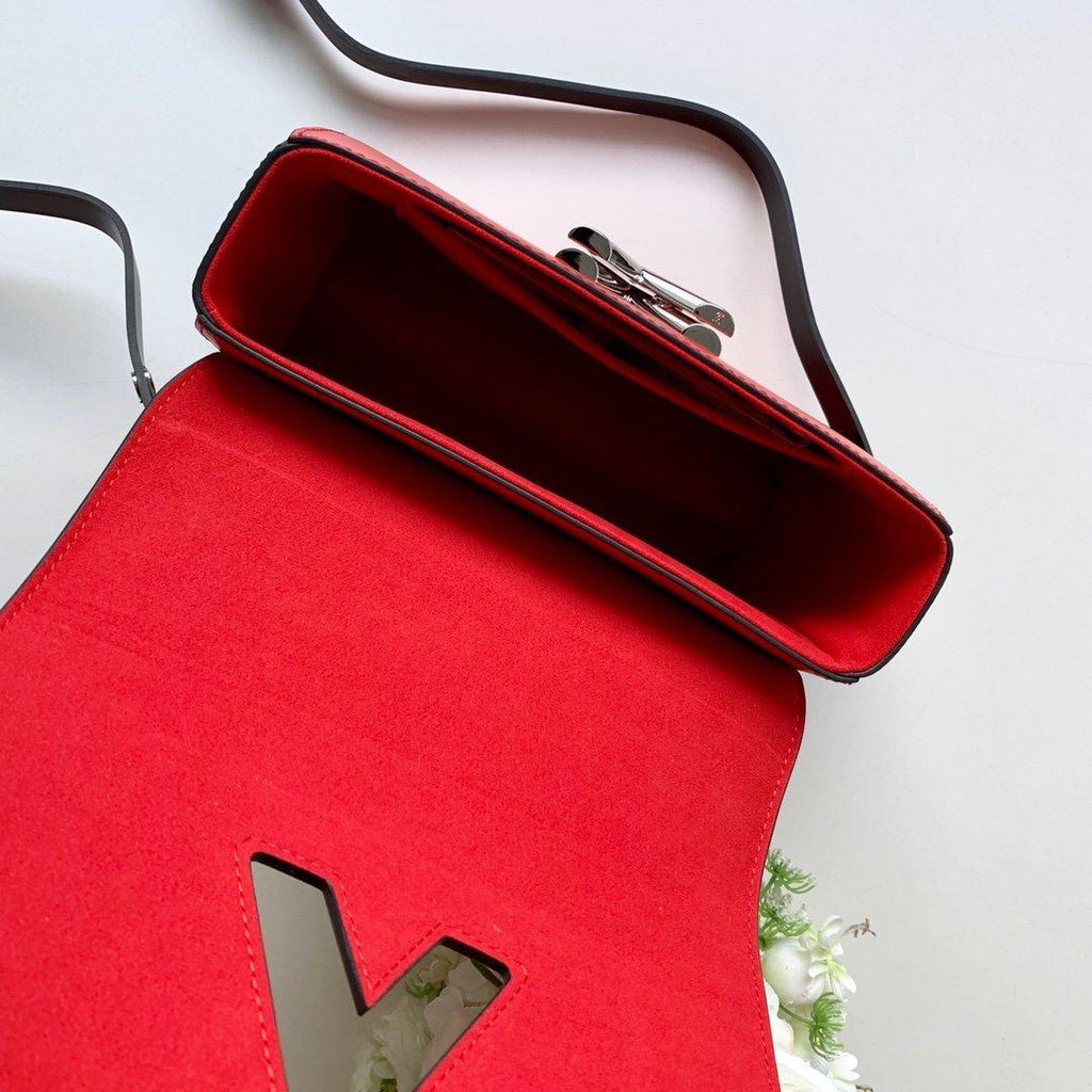 Louis Vuitton Twist MM Handbag - Red