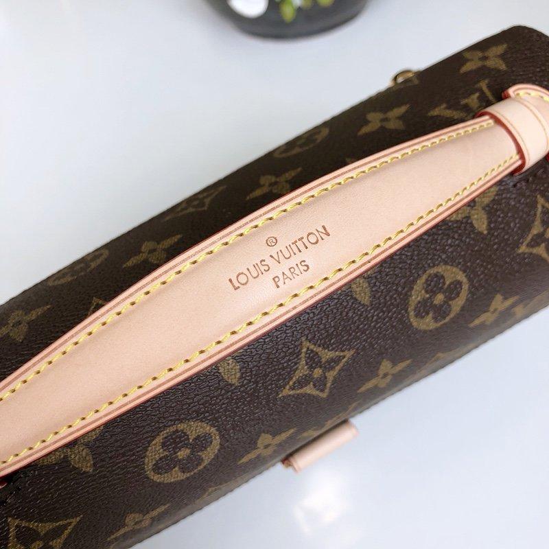 Louis Vuitton Pochette Métis