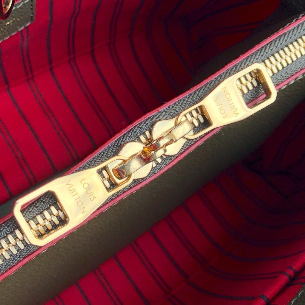 Louis Vuitton Montaigne MM Handbag