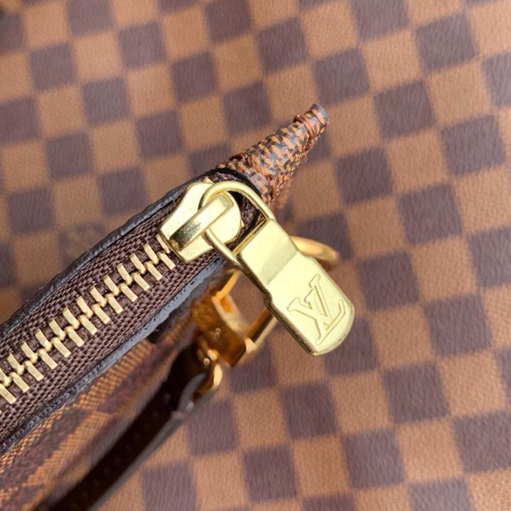 Louis Vuitton Damier Ebene Neverfull MM Tote Bag