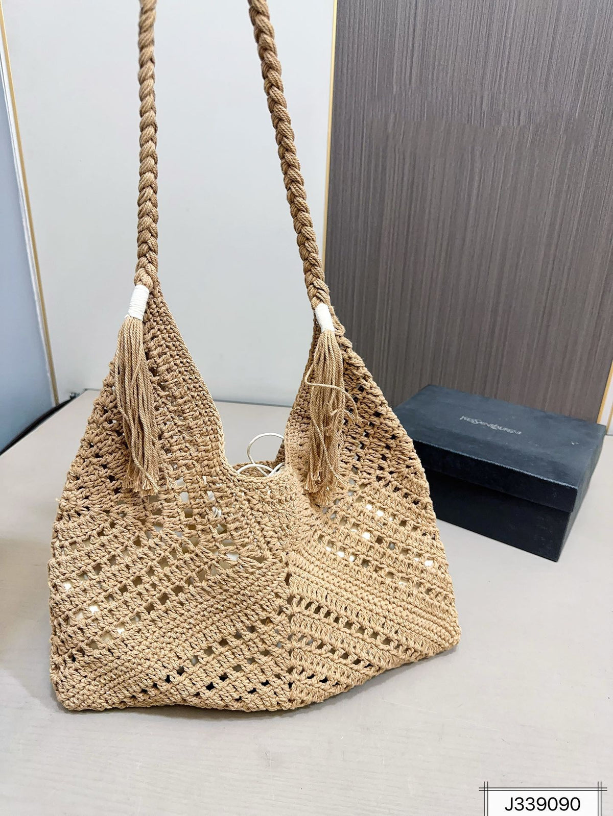 Saint Laurent YSL Raffia Tote Bag Beach Casual - Brown