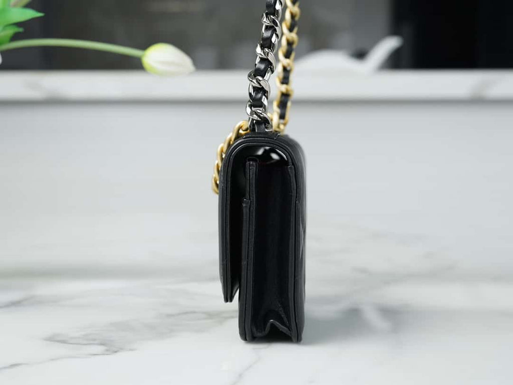 Chanel 19 WOC Wallet On Chain AP0957 Black Flap Bag