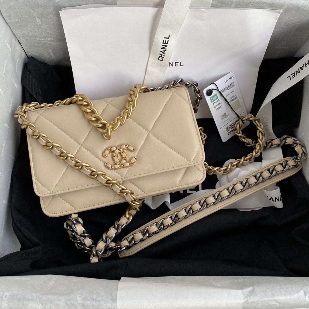 Chanel 19 Wallet On Chain WOC Beige