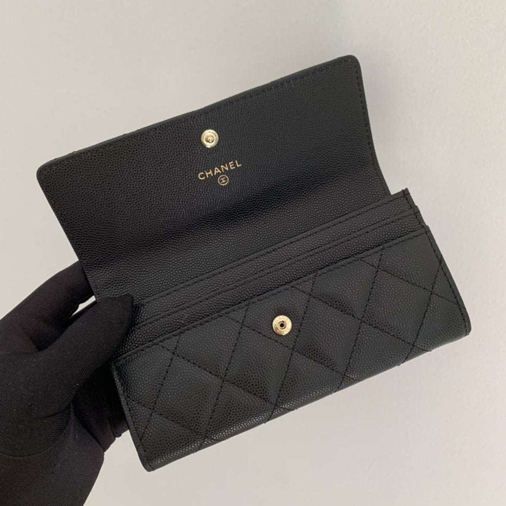 Chanel Caviar Quilted Gusset Flap Wallet