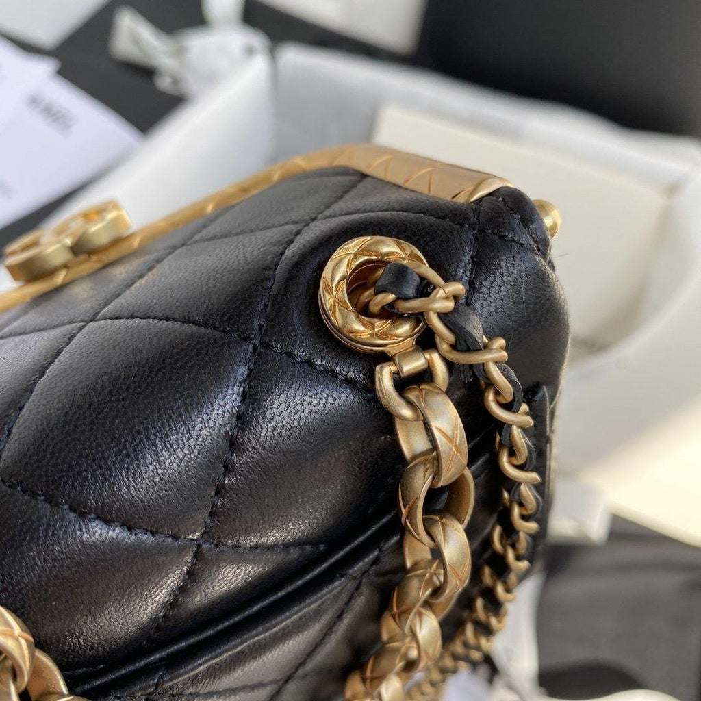 Chanel Small Kiss-Lock Bag - Black
