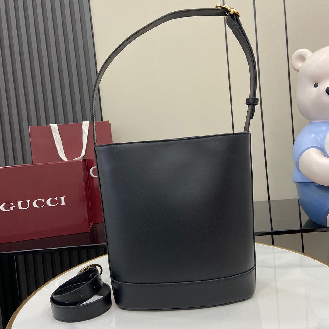 Gucci Small Horsebit Embellished Leather Bucket Bag - Black