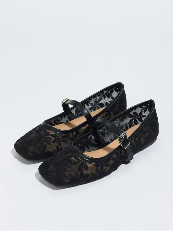 Dolce Lace Flats - Black