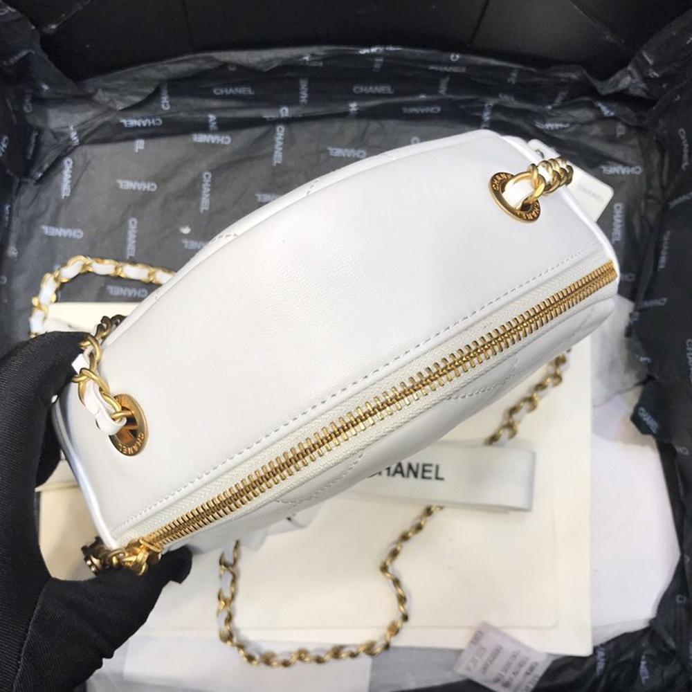 Chanel Runway White Lambskin Leather Diamond Cut Bag Gold Chain