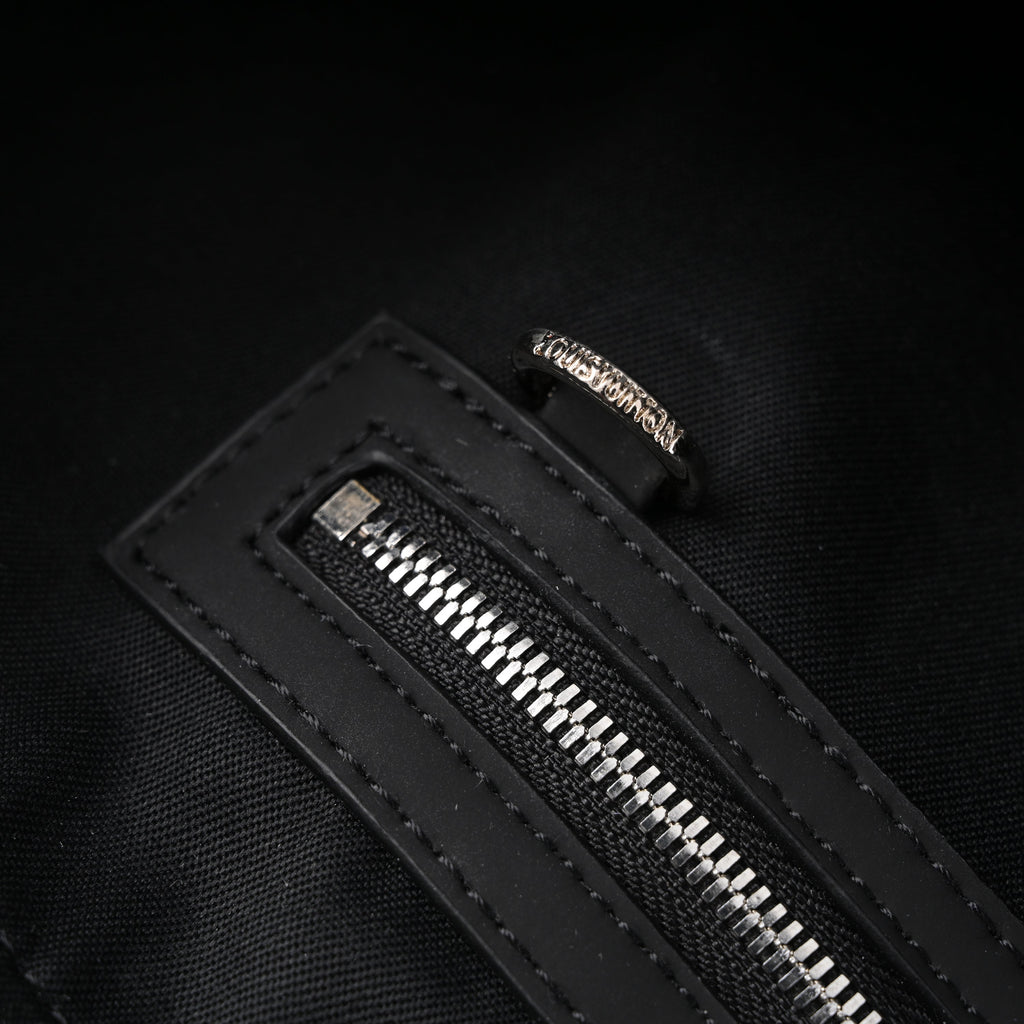 Louis Vuitton Keepall Bandoulière 50 Monogram Eclipse Travel Bag