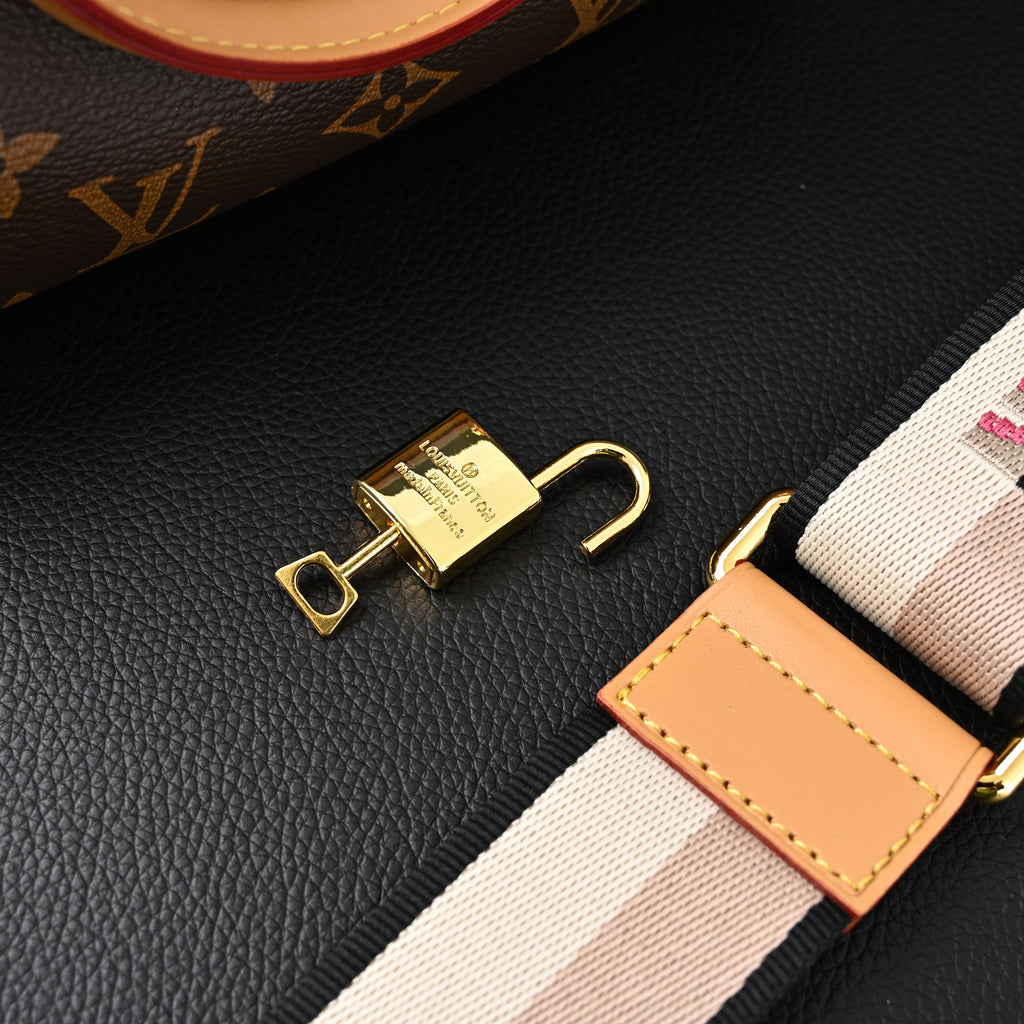 Louis Vuitton Speedy Bandoulière 25 Monogram Canvas Handbag