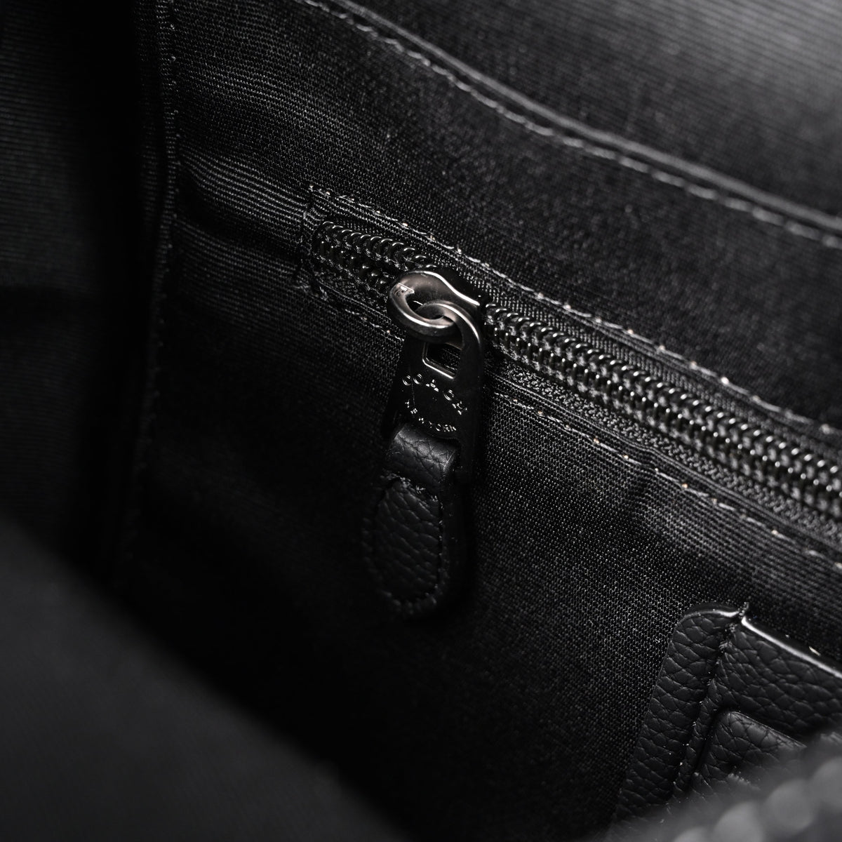Coach Ch Sprint Backpack – Signature Canvas & Leather - Black / Grey Monogram