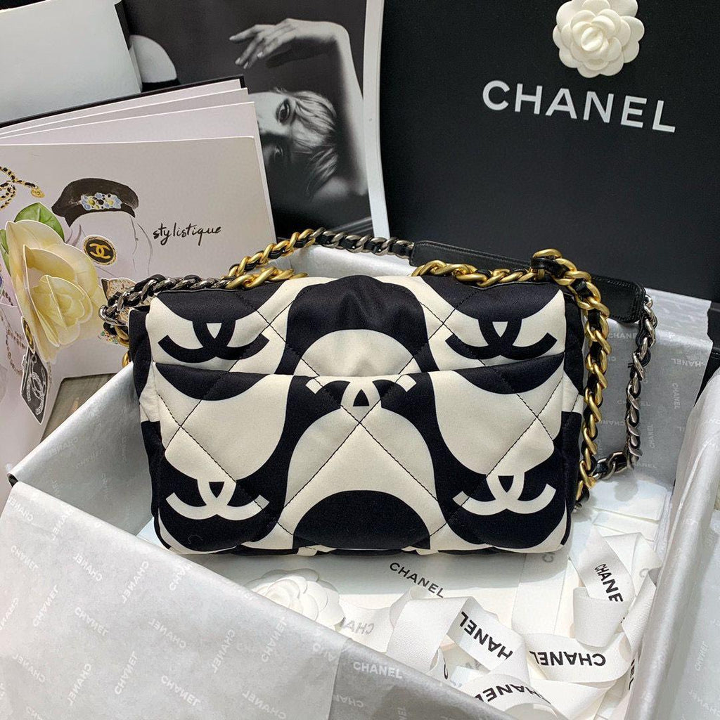 Chanel 19 Flap Bag Medium Black Ecru - Ecru and Black