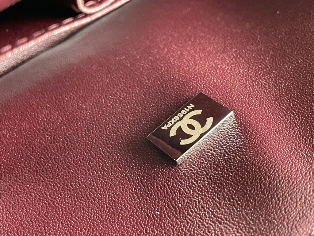 Chanel Timeless Classic Flap Bag Lambskin - Black