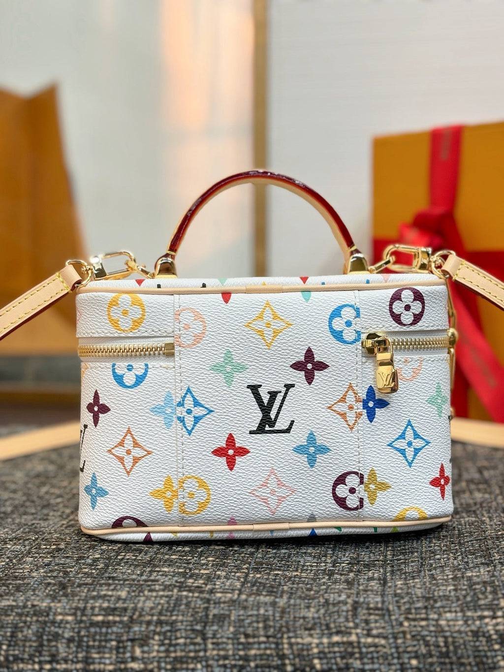 LV x TM Vanity Chain Pouch - Multicolored