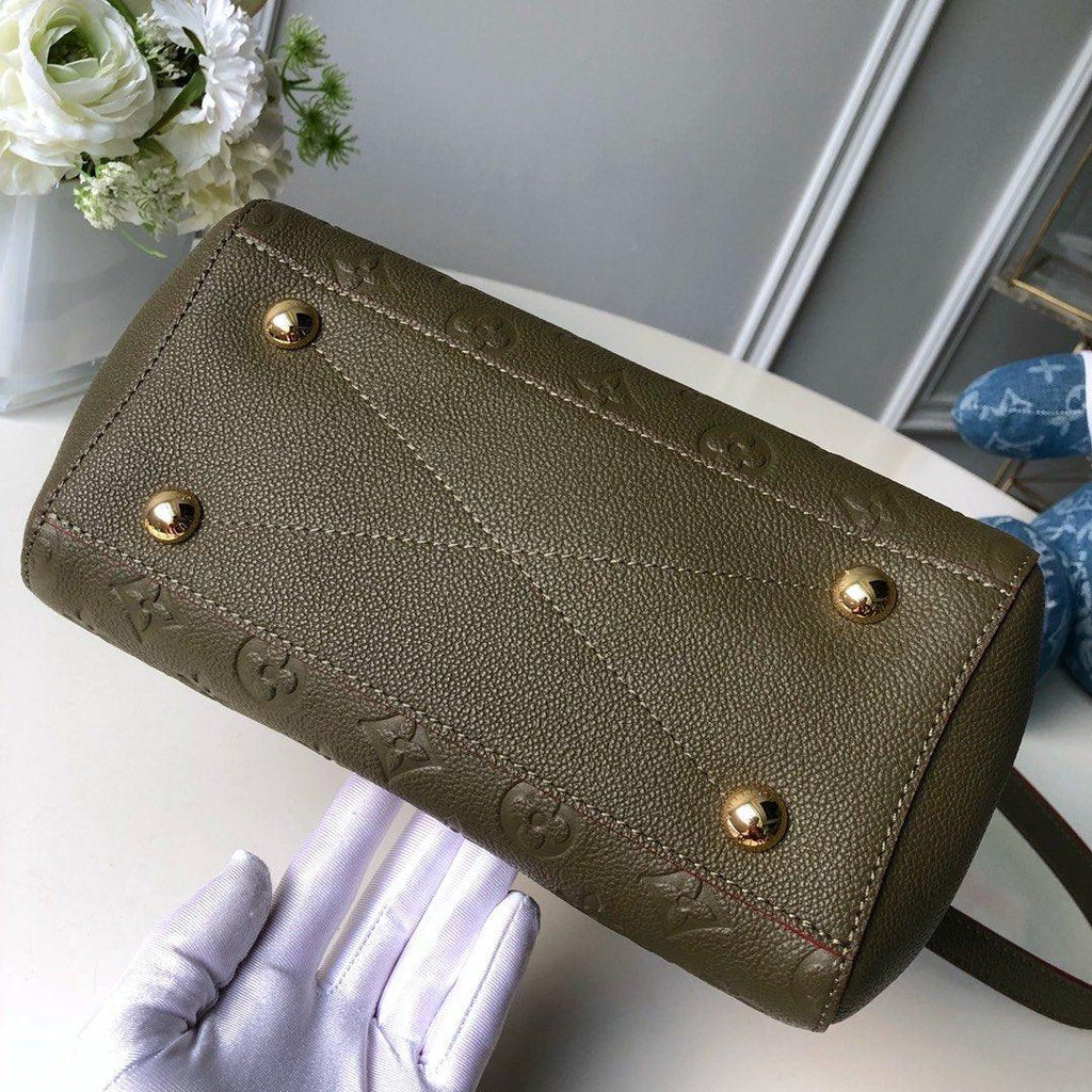 Louis Vuitton Montaigne MM Handbag