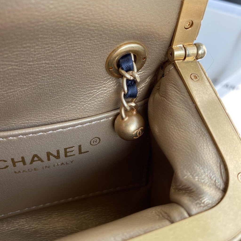 Chanel Small Kiss-Lock Bag - Black