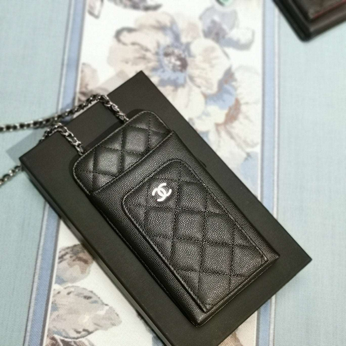 Chanel Quilted CC Phone Holder Wallet - Metallic Ivory