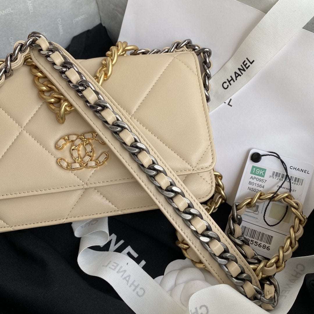 Chanel 19 Wallet On Chain WOC Beige