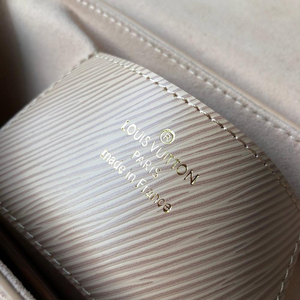 Louis Vuitton Twist MM Shoulder Bag