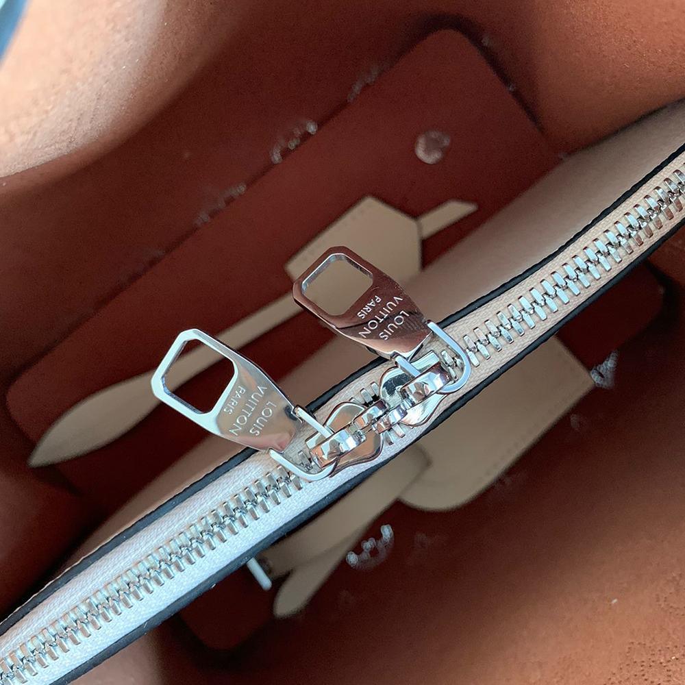 LV Muria Bucket Bag