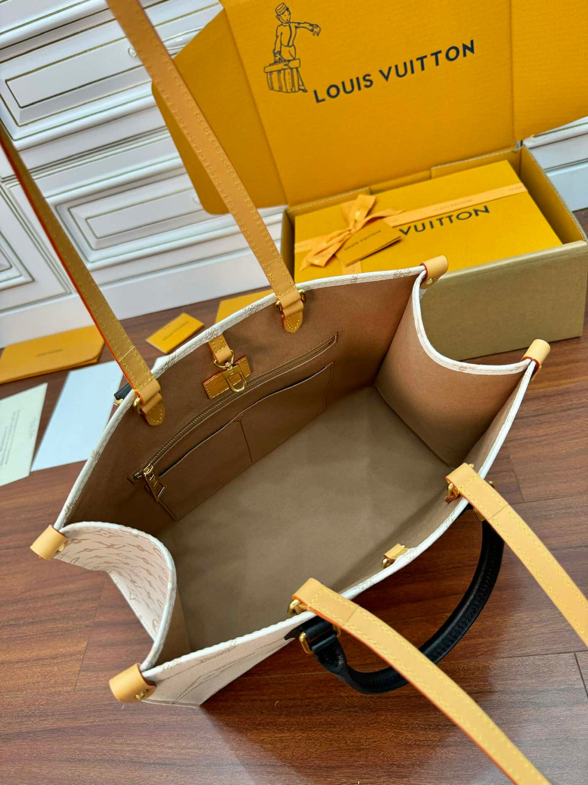 Louis Vuitton OnTheGo MM Tote Bag Monogram Dune Cruise