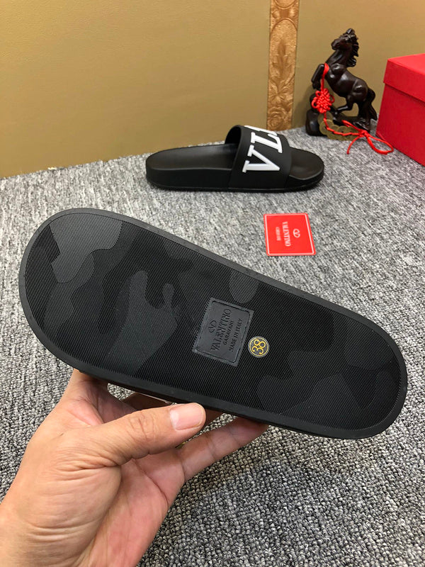 YVS3 Unisex Leather Slippers