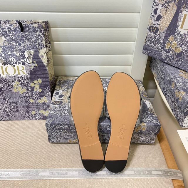 MDS3 Women's Slippers