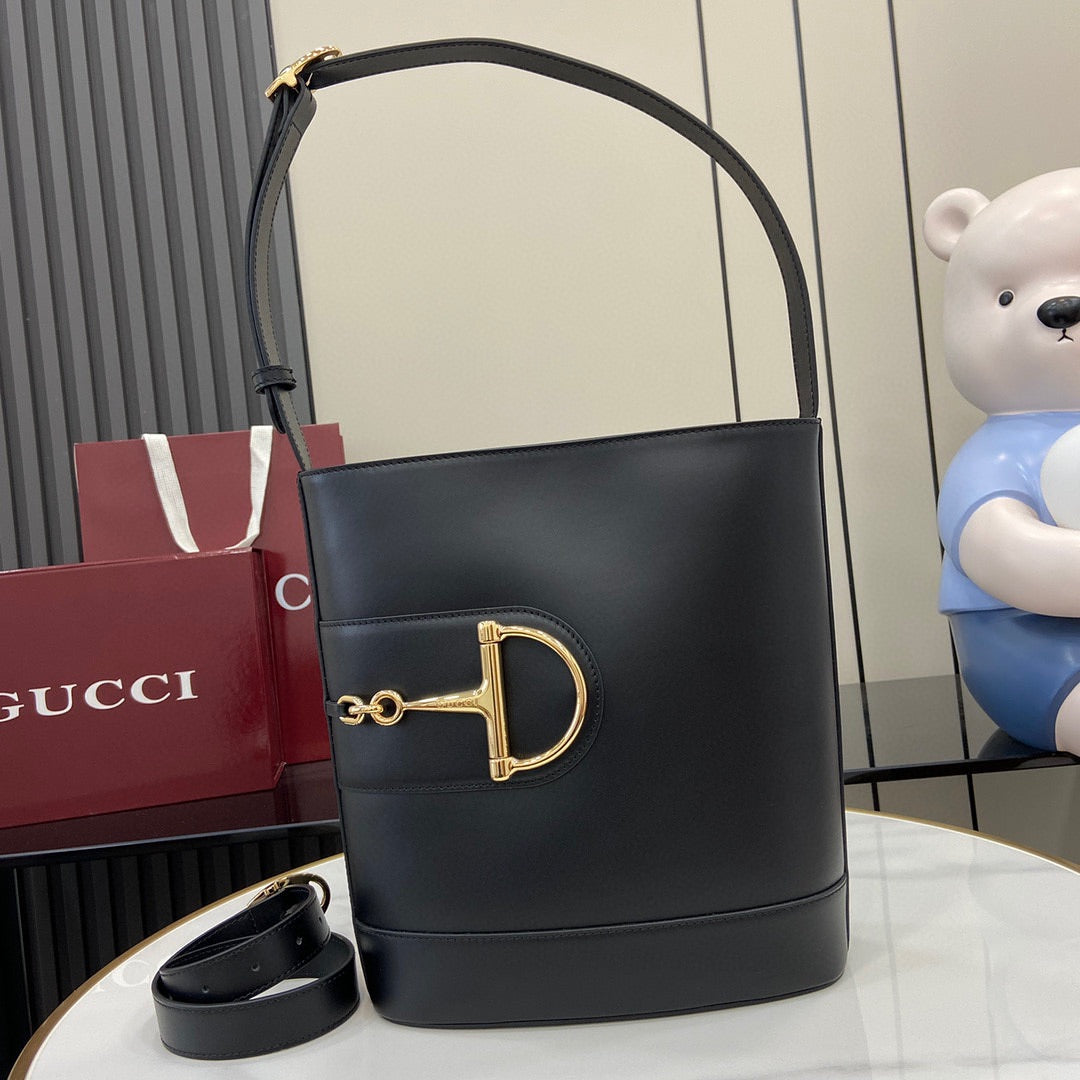 Gucci Small Horsebit Embellished Leather Bucket Bag - Black