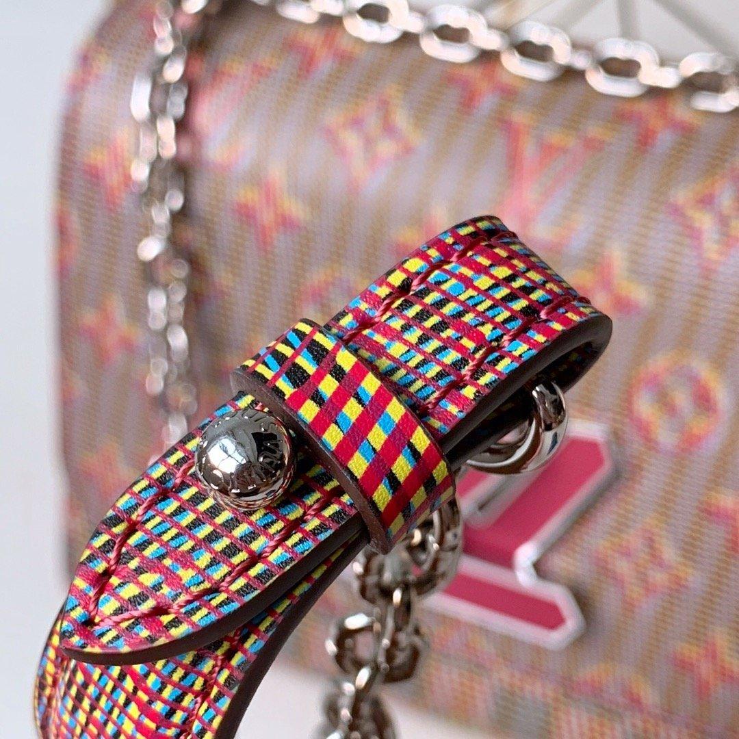 Louis Vuitton Twist MM Shoulder Bag