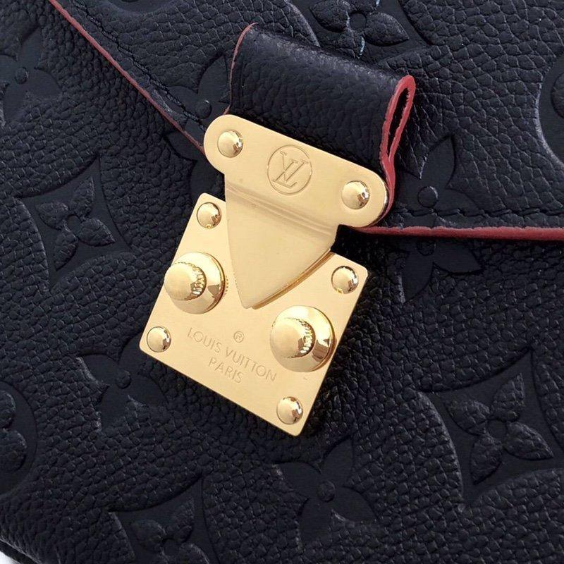 Louis Vuitton Pochette Metis