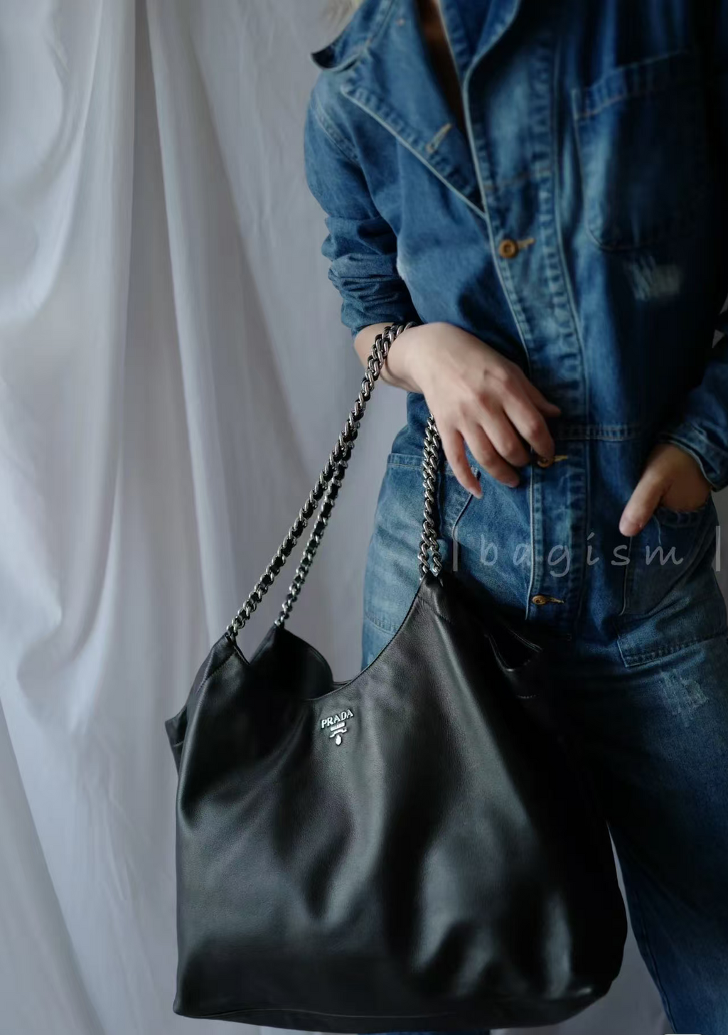 Prada Vitello Soft Chain Handle Shoulder Bag Nero - Black/Silver Hardware